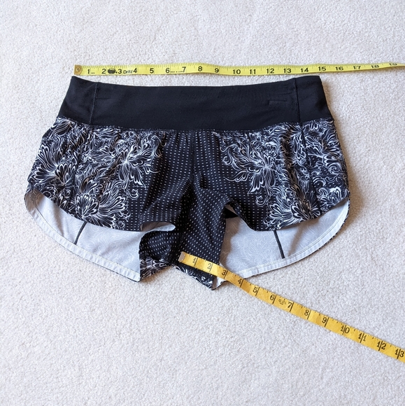 Lululemon Athletica Infinity speed up shorts size 6 - Picture 5 of 11